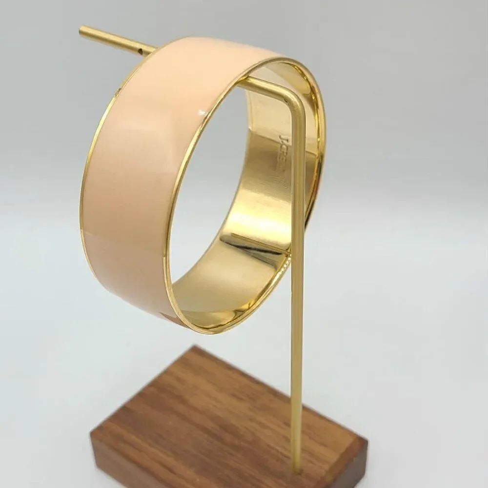 J Crew Beige Enamel Gold Tone Bangle NWOT!